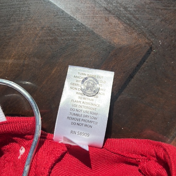 Edgehill Collection
Little Girls Family Matching Christmas Red Sleep Gown - Picture 8 of 9